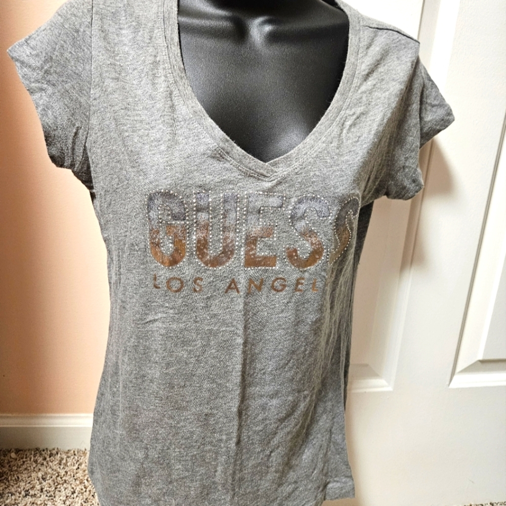 GUESS Siver Studded V neck Tee
